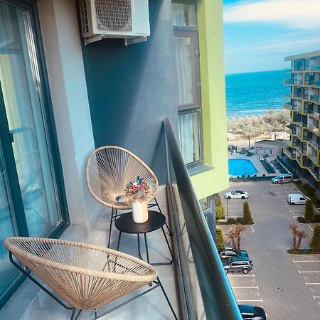 Luxury Kln By Alezzi Mamaia Nord Appartement Năvodari Buitenkant foto