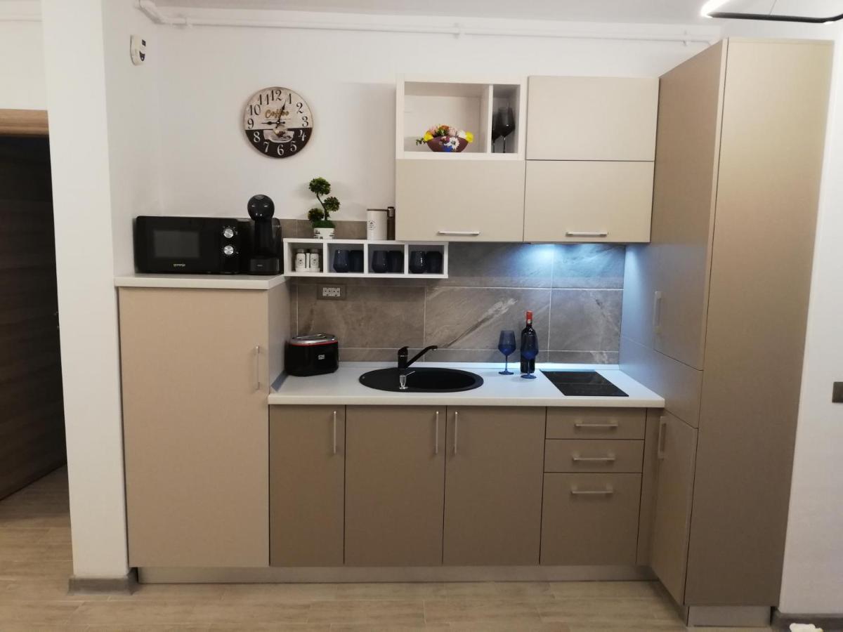 Luxury Kln By Alezzi Mamaia Nord Appartement Năvodari Buitenkant foto