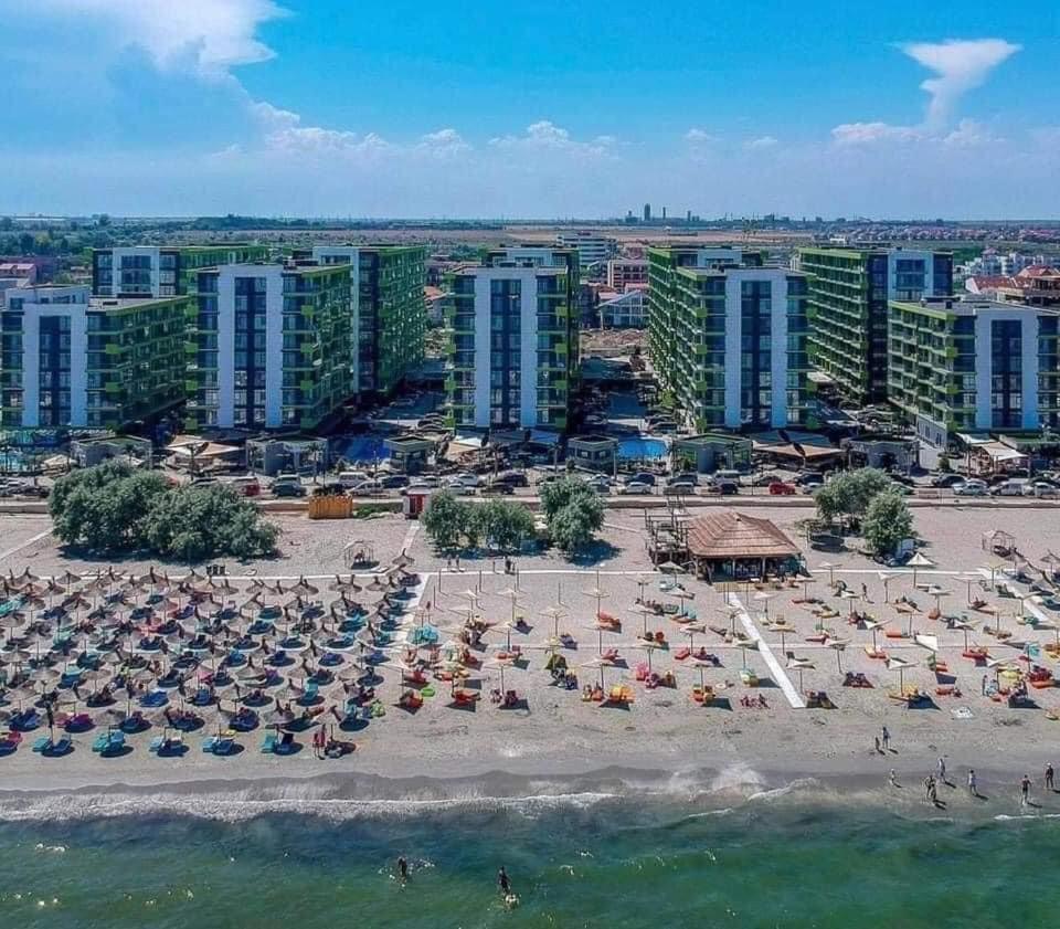 Luxury Kln By Alezzi Mamaia Nord Appartement Năvodari Buitenkant foto